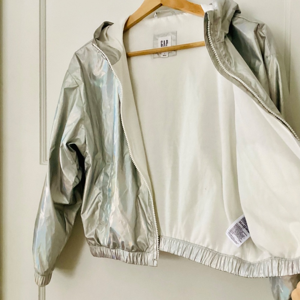GAP girls silver windbreaker jacket Size L 10-11 Holographic hooded lightweight - Picture 9 of 12